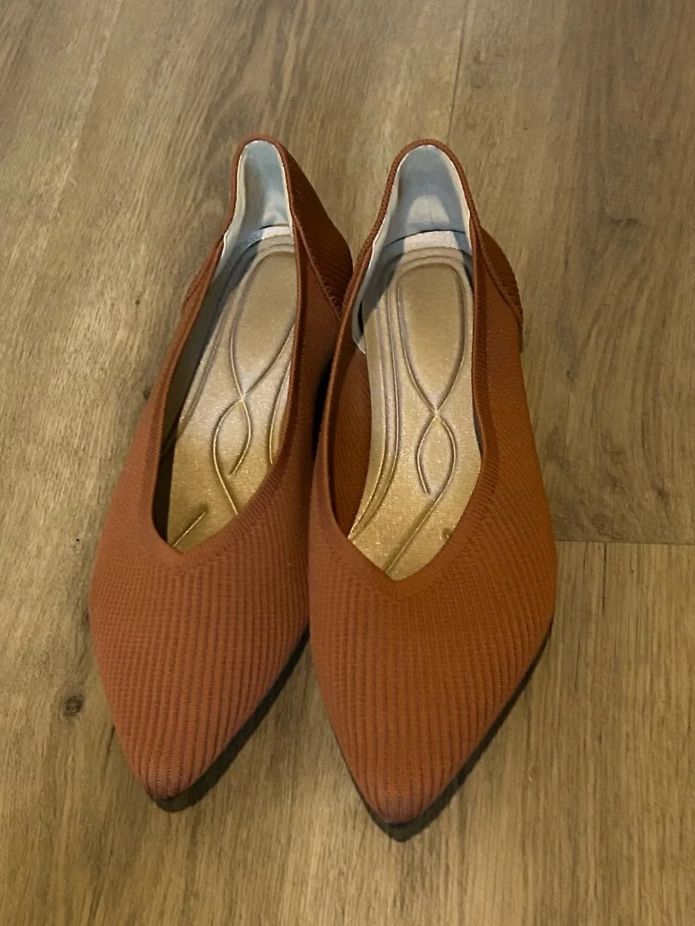 Women's Pointed Toe Flat-Brown